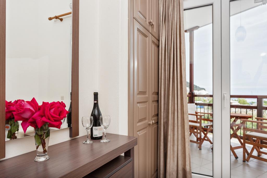 Akti Fine Rooms Skopelos Town Exterior photo